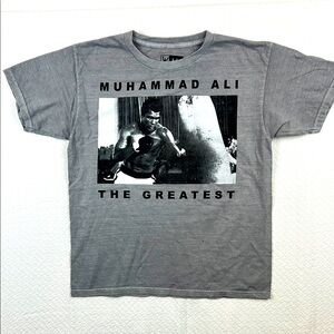 ALI Gray Graphic T-Shirt Muhammad Ali The Greatest  Photo Washed T-Shirt 8/10